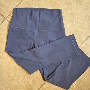 Lululemon Align HR Crop 21" , Size 6, Water Drop
